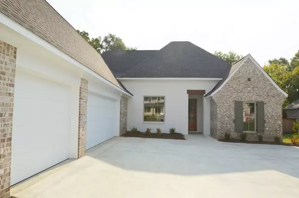 Canton, MS 39046,102 Coventry Lane