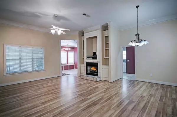 Canton, MS 39046,208 Village Circle