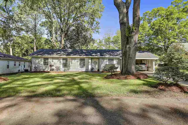 3817 Montrose Circle, Jackson, MS 39216