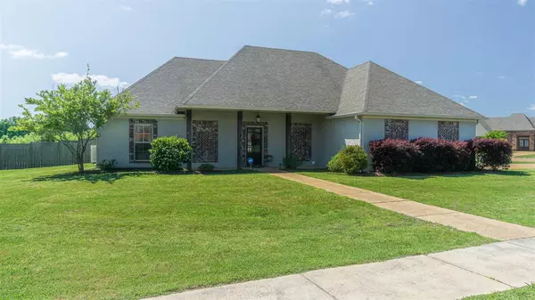 1939 E Ridge Circle, Madison, MS 39110