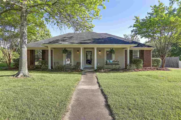 609 Red Oak Drive, Madison, MS 39110