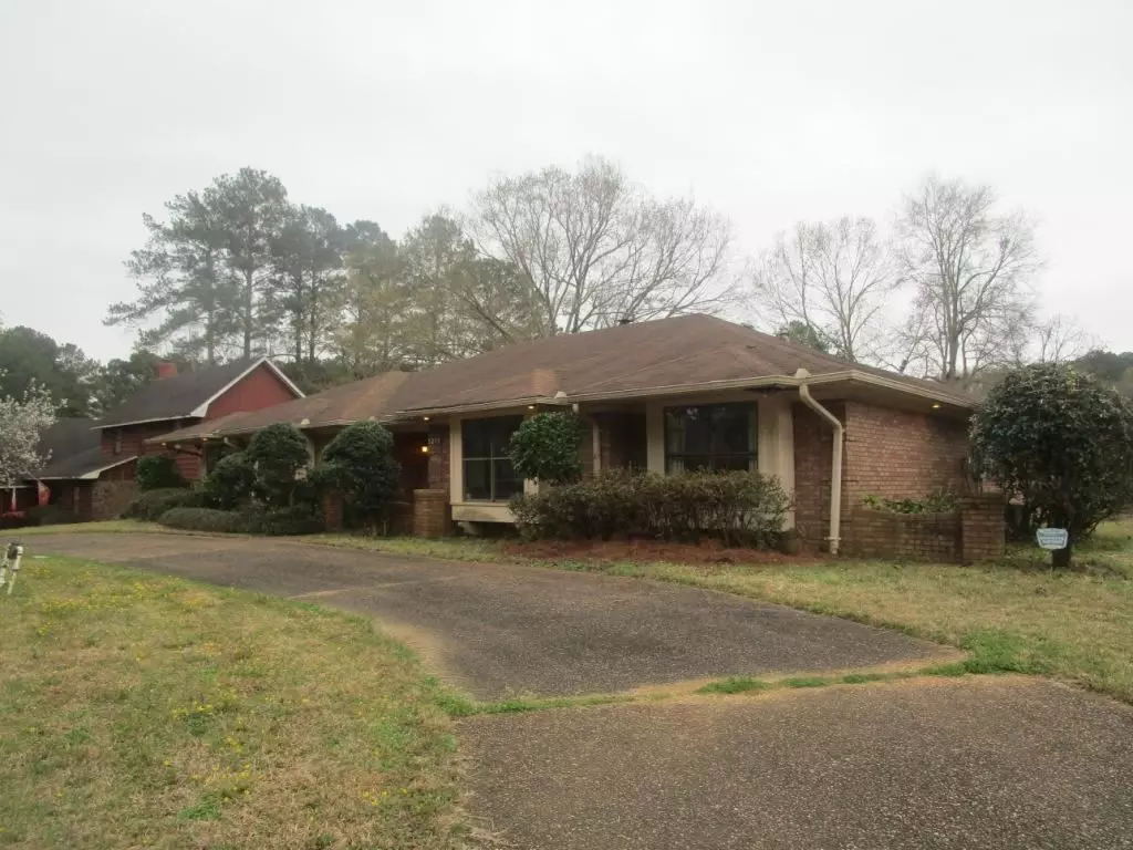 Jackson, MS 39272,5213 Brookview Drive