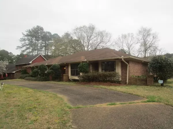 5213 Brookview Drive, Jackson, MS 39272