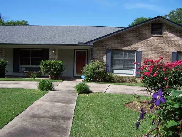 Clinton, MS 39056,501 Hampton Street