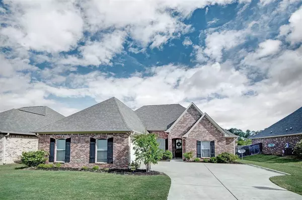 331 Gladeview Place, Brandon, MS 39047