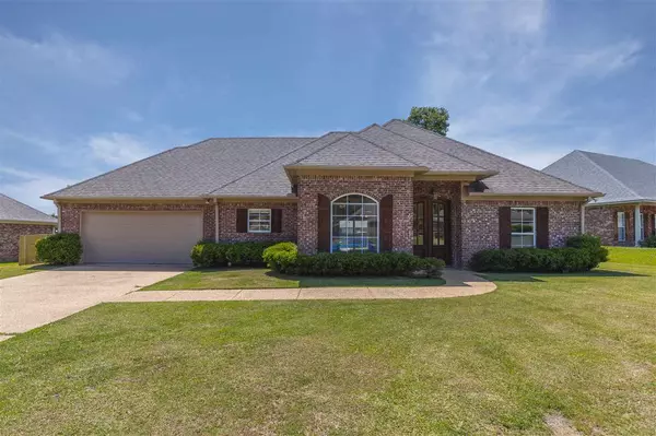 112 Glen Auburn Drive, Clinton, MS 39056