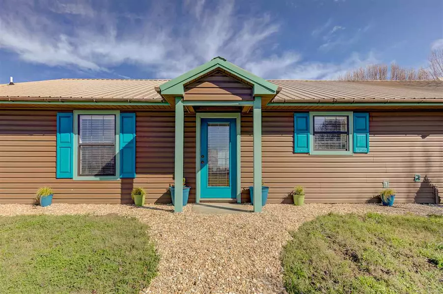 3568 Eagle Lake Shore Road, Vicksburg, MS 39183