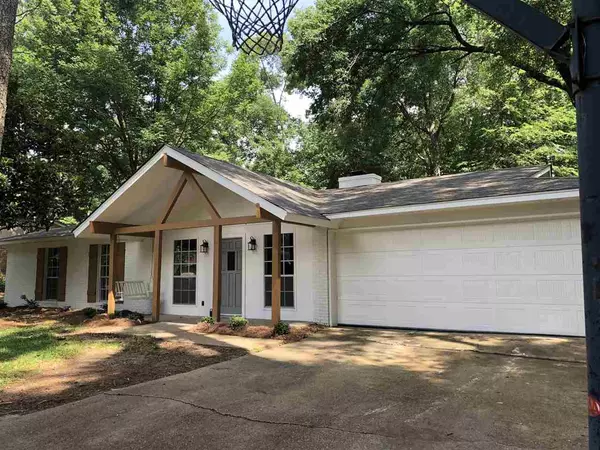 211 Bay Park Drive, Brandon, MS 39047