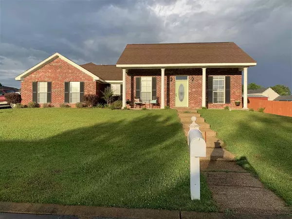 638 Oak Ridge Way, Pearl, MS 39208