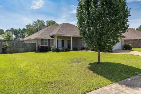 209 Ashton Way, Brandon, MS 39047