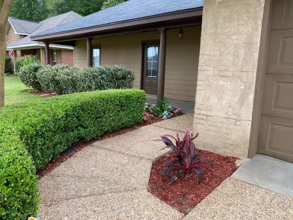 Brandon, MS 39042,402 Briars Bend