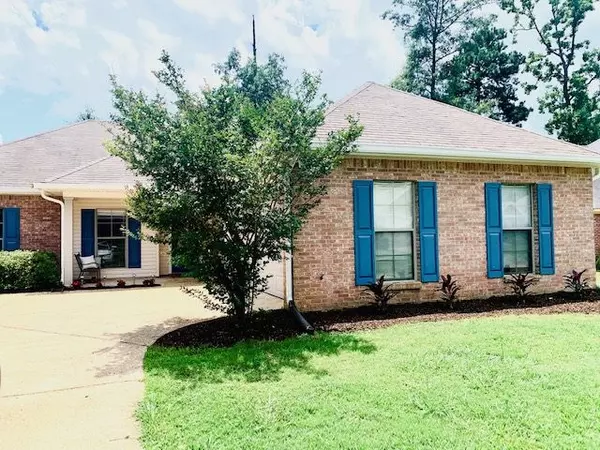 Brandon, MS 39047,418 Pinebrook Circle