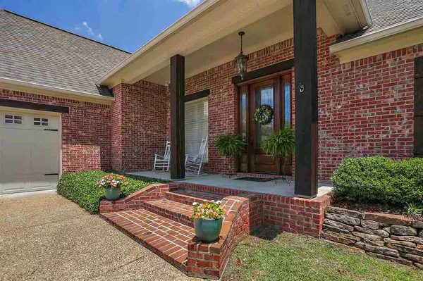 Brandon, MS 39047,137 Willow Crest Circle