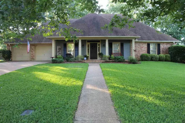 228 Boxwood Circle, Brandon, MS 39047