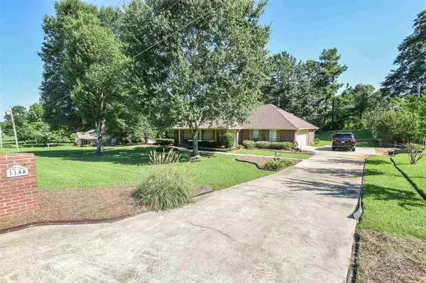 Raymond, MS 39154,114 A Falcon Ridge Drive