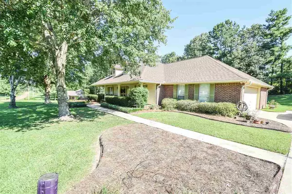 Raymond, MS 39154,114 A Falcon Ridge Drive