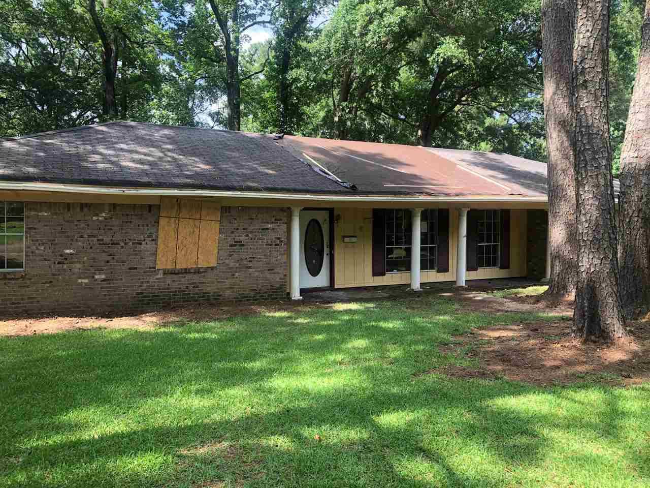 Jackson, MS 39211,1176 Ferncrest Drive