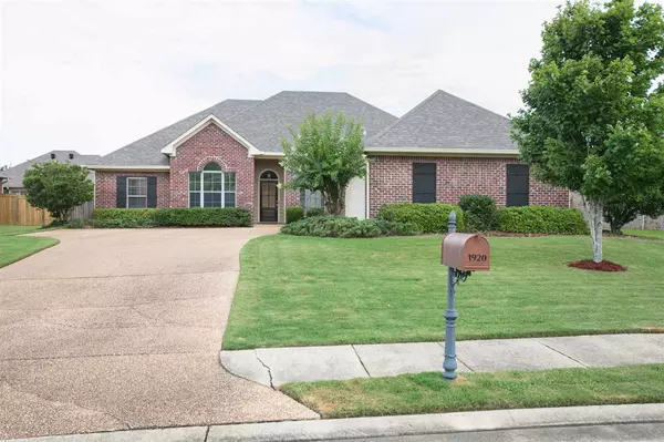 1920 E Ridge Circle, Madison, MS 39110