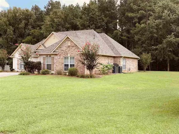 Canton, MS 39046,136 Sagefield Square