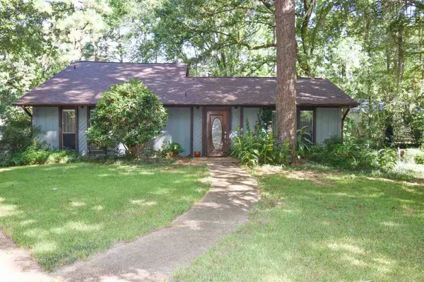 106 Shadow Wood Drive, Clinton, MS 39056