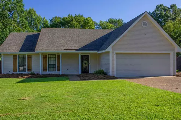 636 Live Oak Drive, Madison, MS 39110