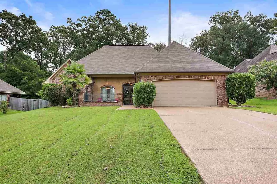 614 Pinebrook Place, Brandon, MS 39047