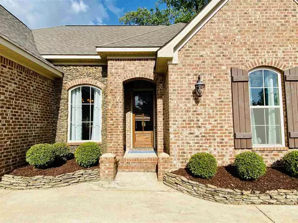 Brandon, MS 39042,129 Glen Arbor Court