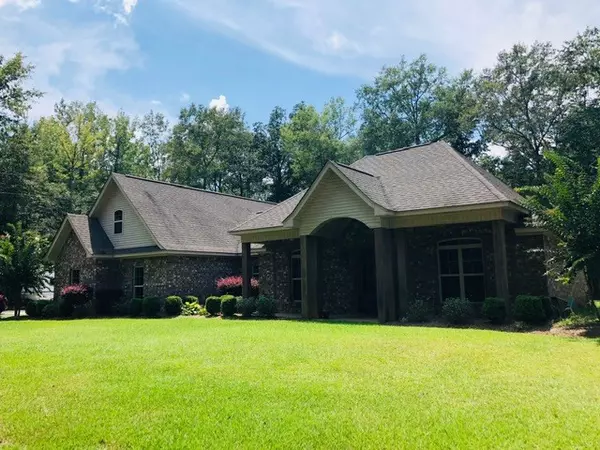 1160 Lindsay Road, Lena, MS 39094