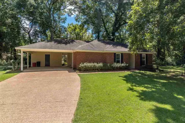 246 Maplewood Drive, Madison, MS 39110