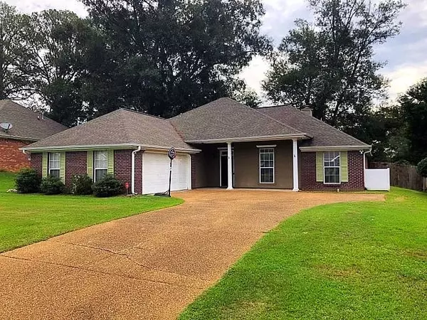 108 Live Oaks Boulevard, Pearl, MS 39208