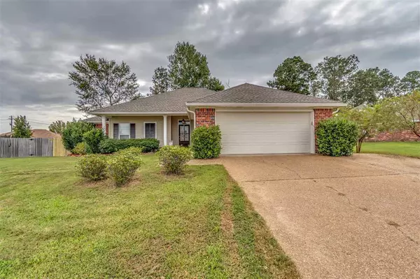 128 Cherry Bark Way, Pearl, MS 39208