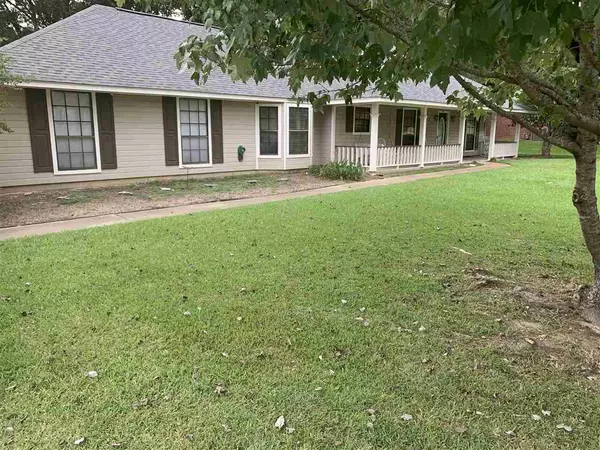 331 Siwell Meadow Drive, Byram, MS 39272