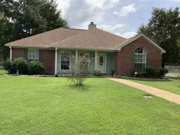 211 Chestnut Drive, Brandon, MS 39047