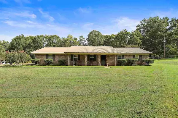 108 Auburn Drive, Clinton, MS 39056