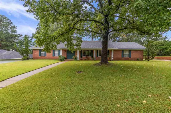 Brandon, MS 39042,16 Grove Hill Place