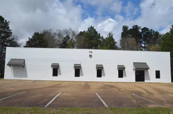 Pearl, MS 39208,172 Country Place Parkwa