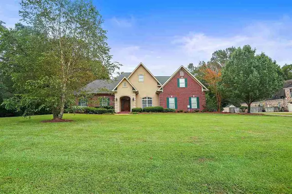 116 Rowan Oak Place, Terry, MS 39170