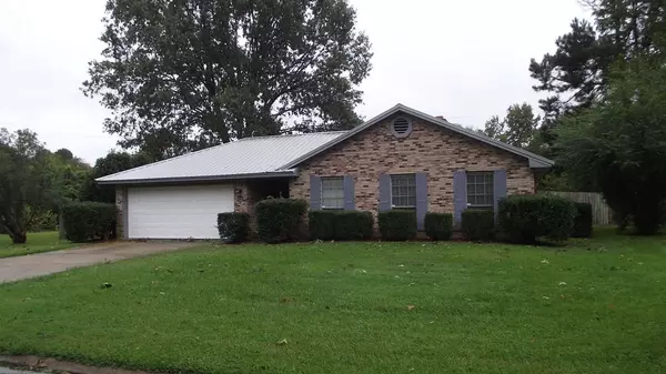 131 Twin Oaks Drive, Madison, MS 39110