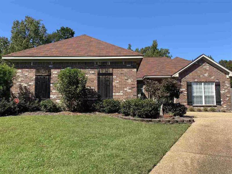 476 Pinebrook Circle, Brandon, MS 39047