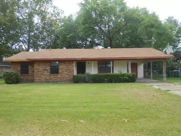 2409 E Clubview Court, Yazoo City, MS 39194