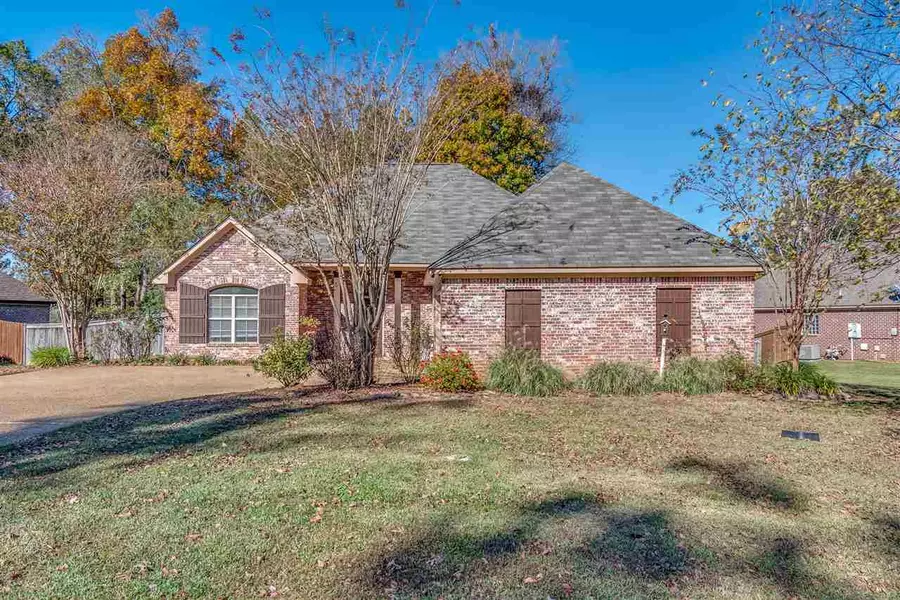 243 E Pinebrook Drive, Brandon, MS 39047