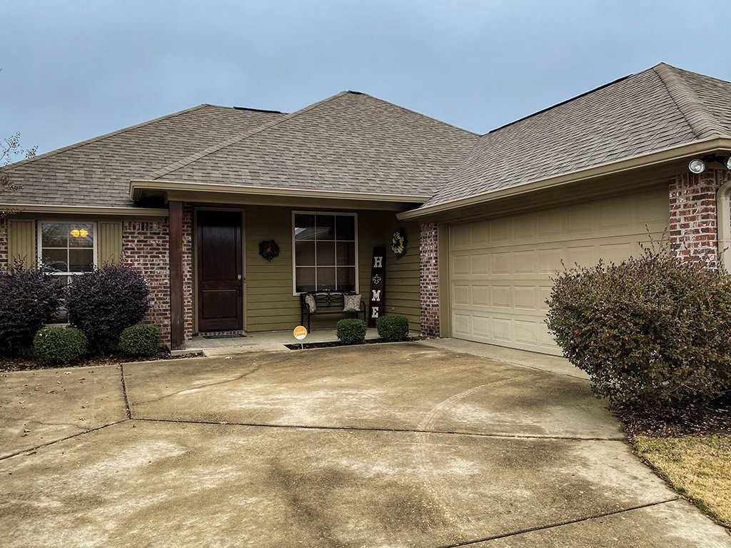 111 Woodburn Way, Pearl, MS 39208