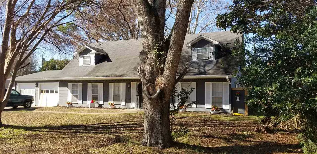 Yazoo City, MS 39194,2027 Country Club Drive