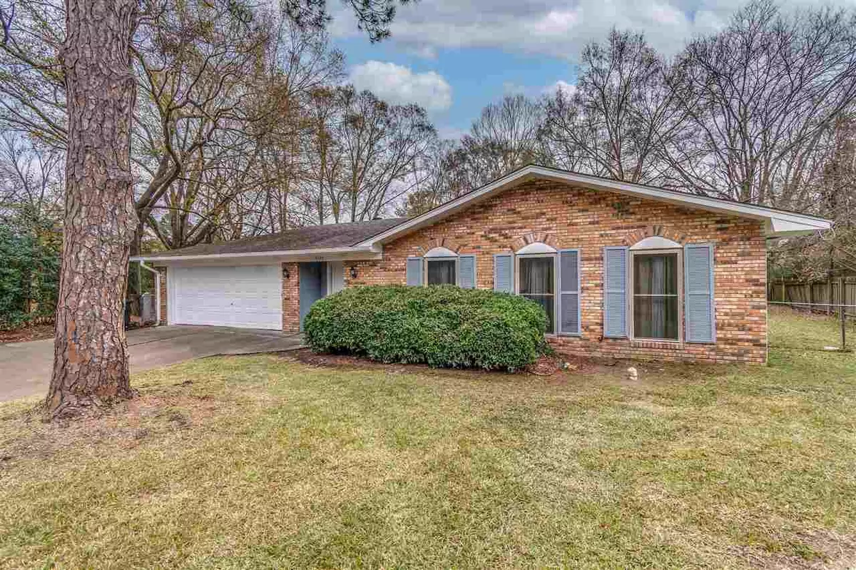 Jackson, MS 39211,5740 Beechcrest Court