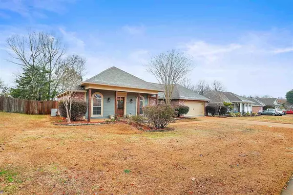 192 Oak Grove Drive, Brandon, MS 39047