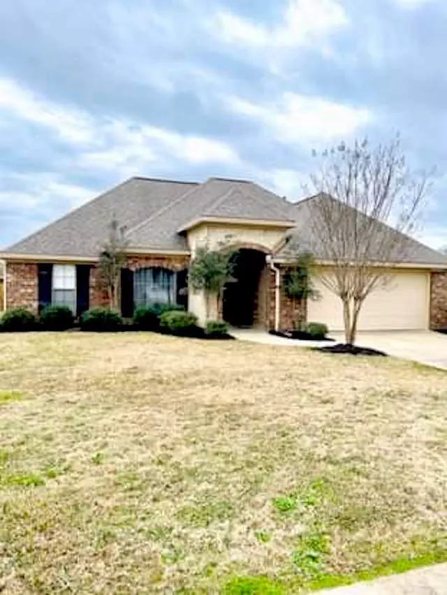 Pearl, MS 39208,516 Oak Park Circle