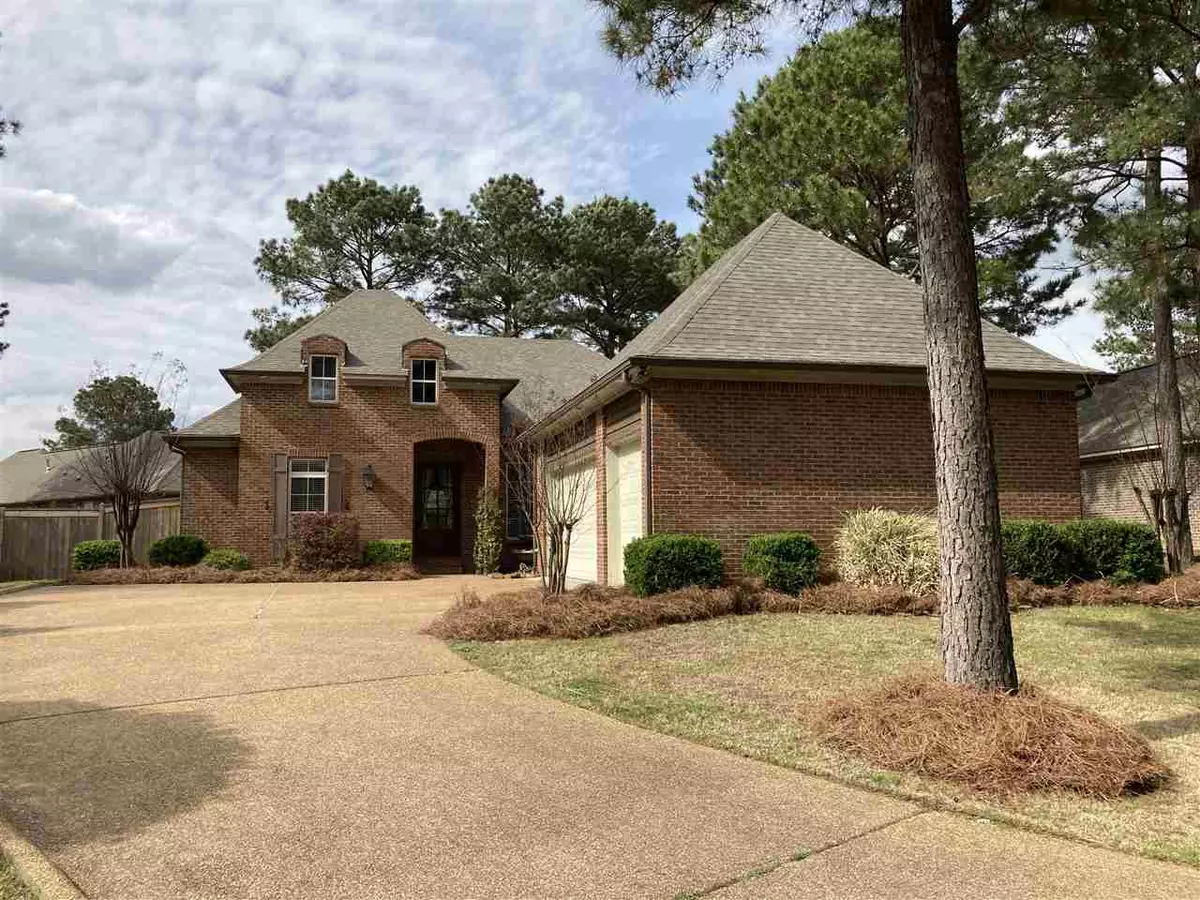 Madison, MS 39110,107 Elm Court