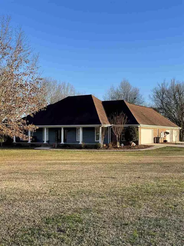 977 Red Oak Road, Pelahatchie, MS 39145