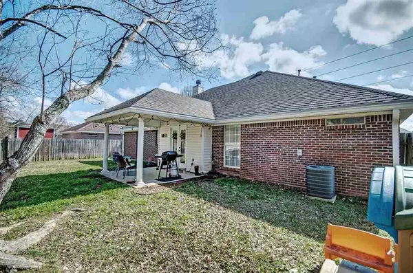 Pearl, MS 39208,631 Post Oak Place