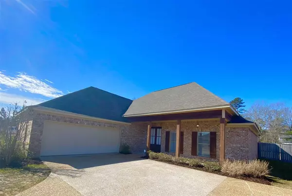 112 Choctaw Bend, Clinton, MS 39056